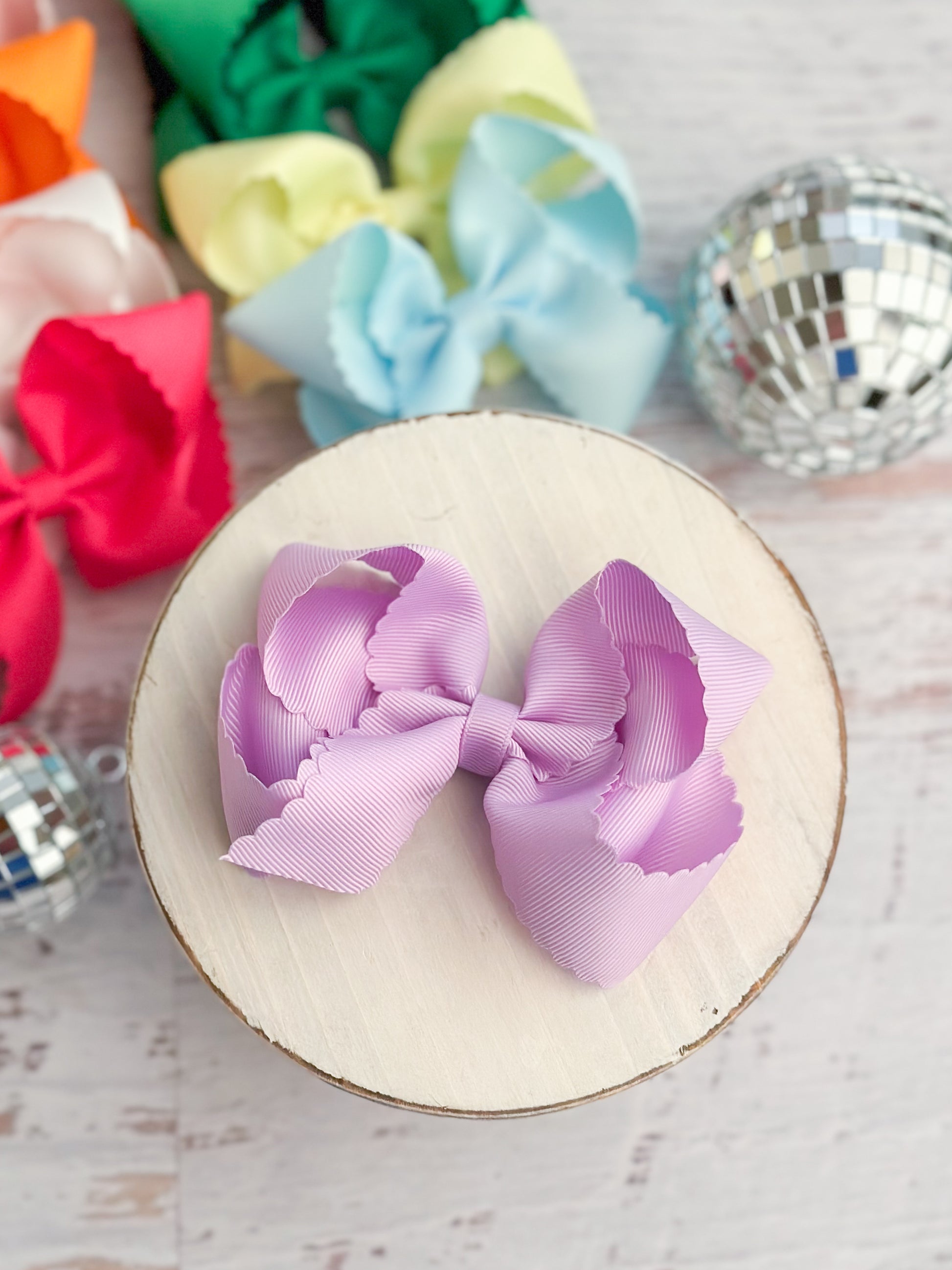 Scalloped Classic Size Bows with Alligator Clip lavender