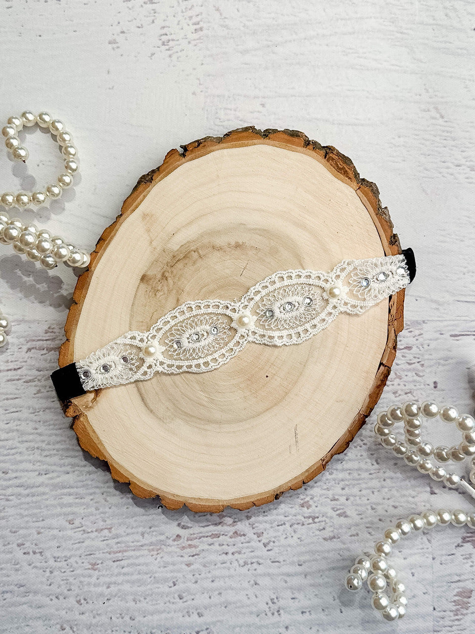Diadema bohemia de encaje con perlas y diamantes de imitación