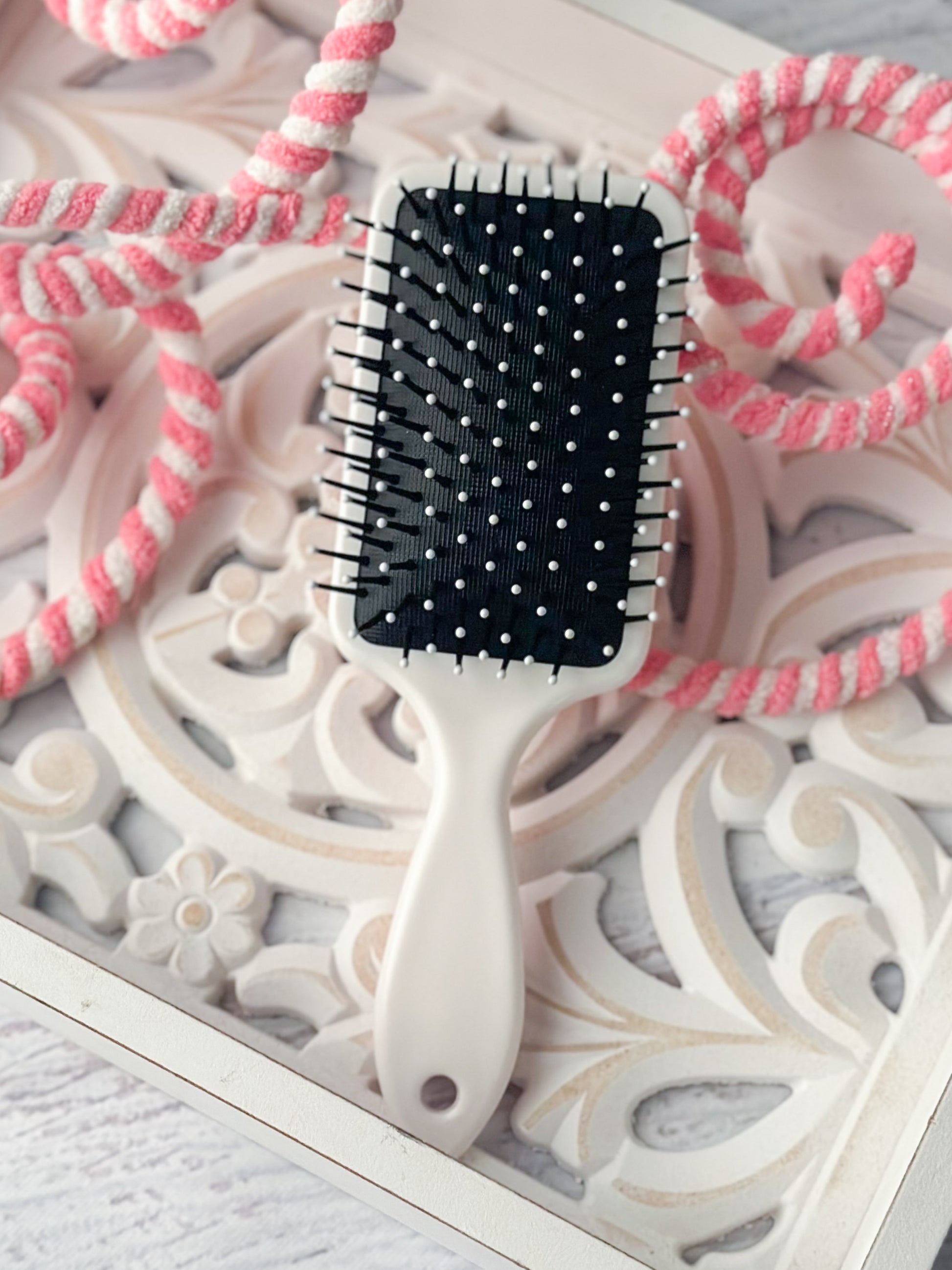 Bristles of the Coquette Bow Brush