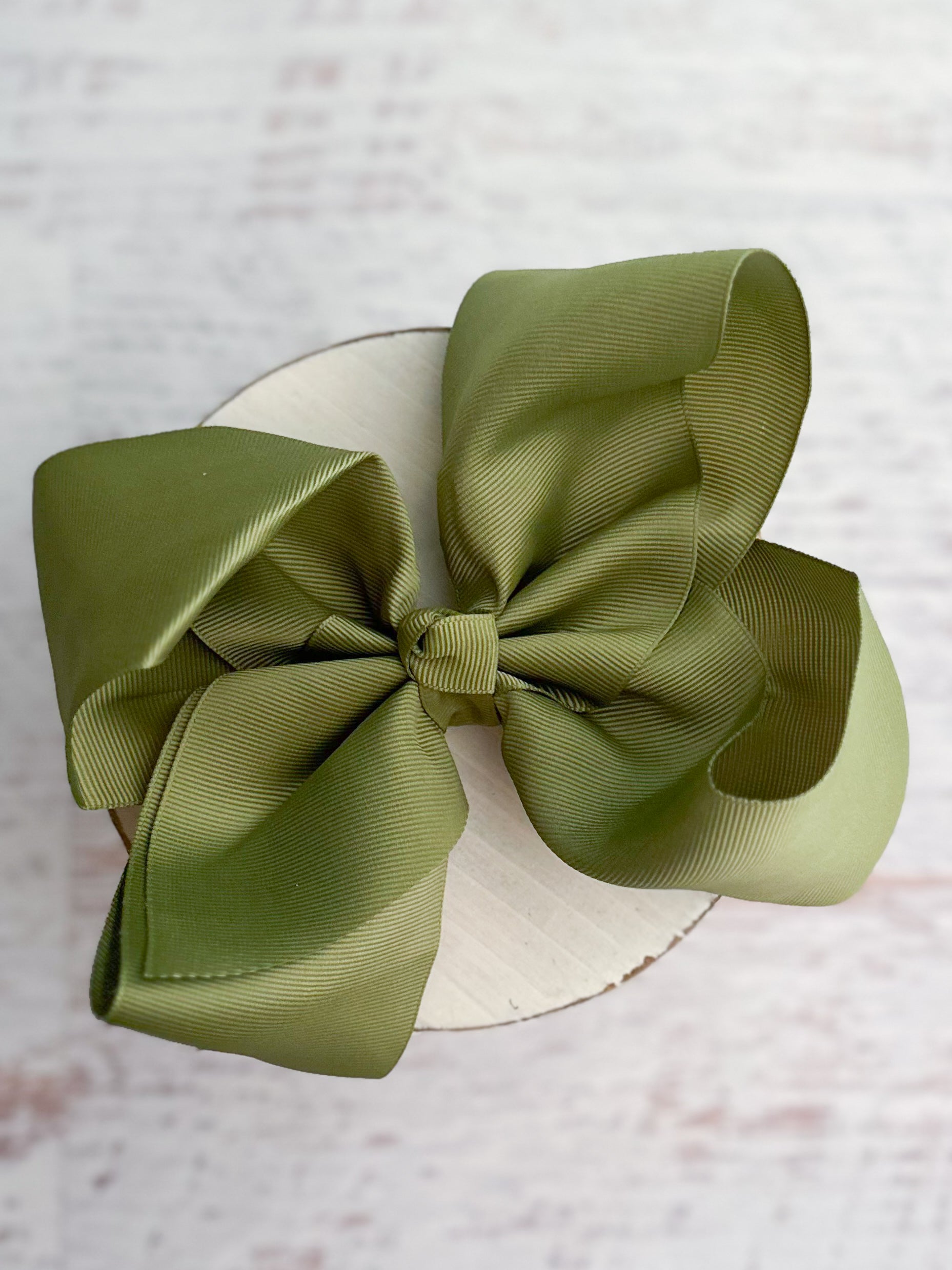 olive texas size hair bow