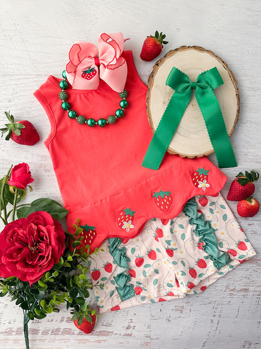 Picking Strawberries Shorts Set