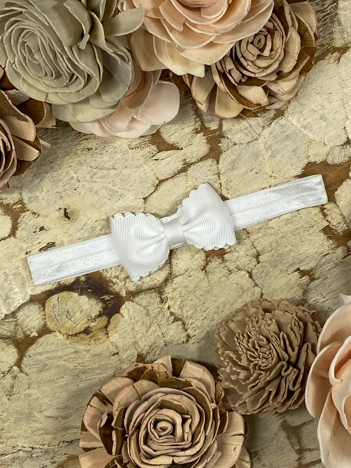 White Bitty Scalloped Bow - Headband