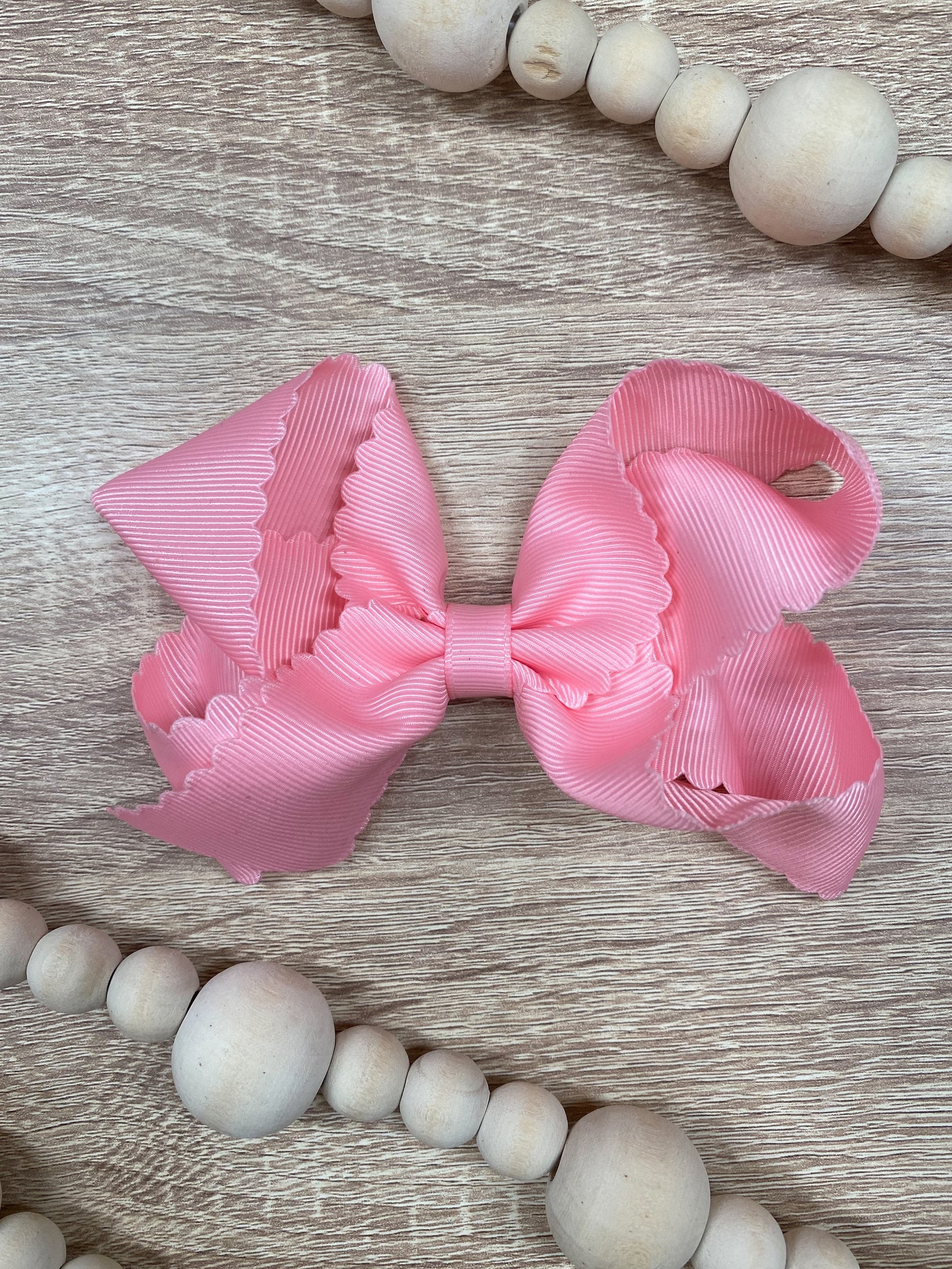 Pink Scalloped Classic Size Bows with Alligator Clip