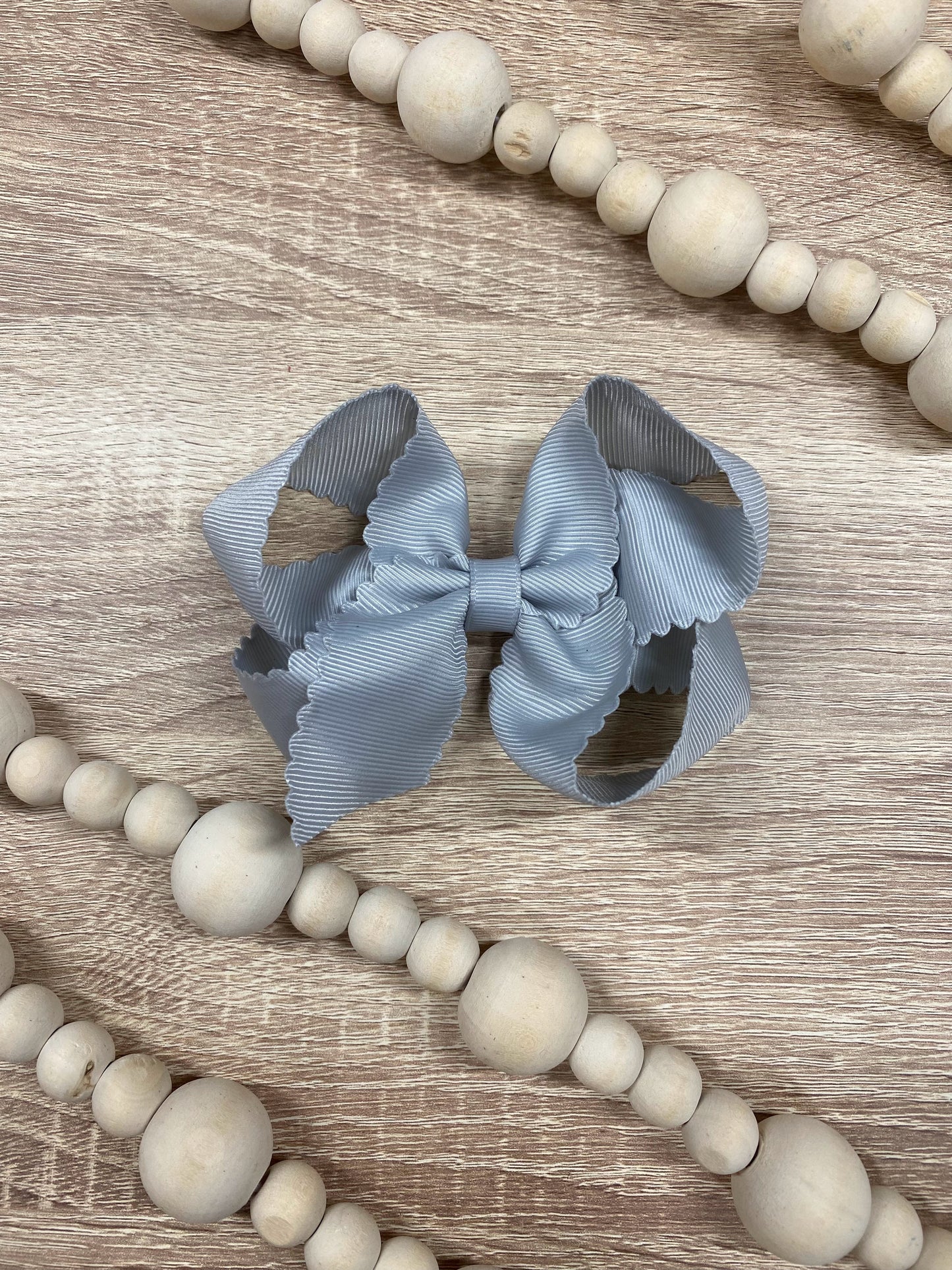 Silver Scalloped Classic Size Bows with Alligator Clip