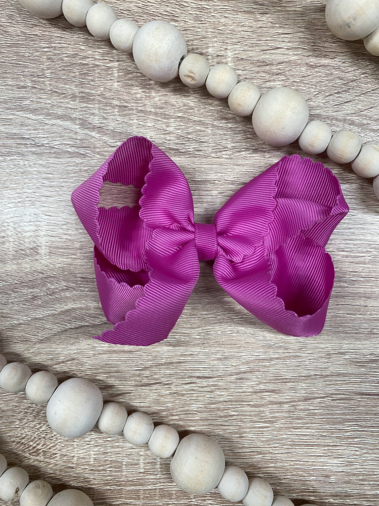 Fuchsia Scalloped Classic Size Bows with Alligator Clip