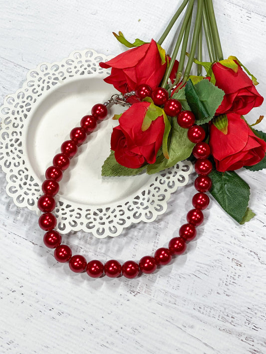 Red chunky bead necklace, approximately 17"