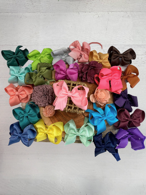 Assortment of Scalloped Classic Size Bow Headbands